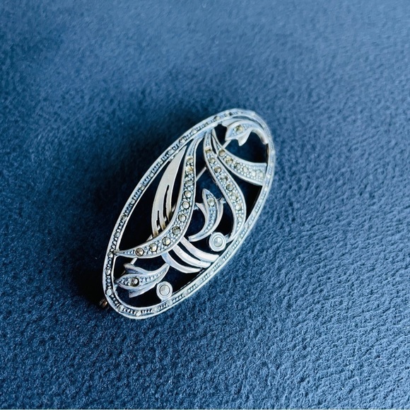 Vintage Marcasite Sterling Silver Oval Pin Brooch - Picture 2 of 5